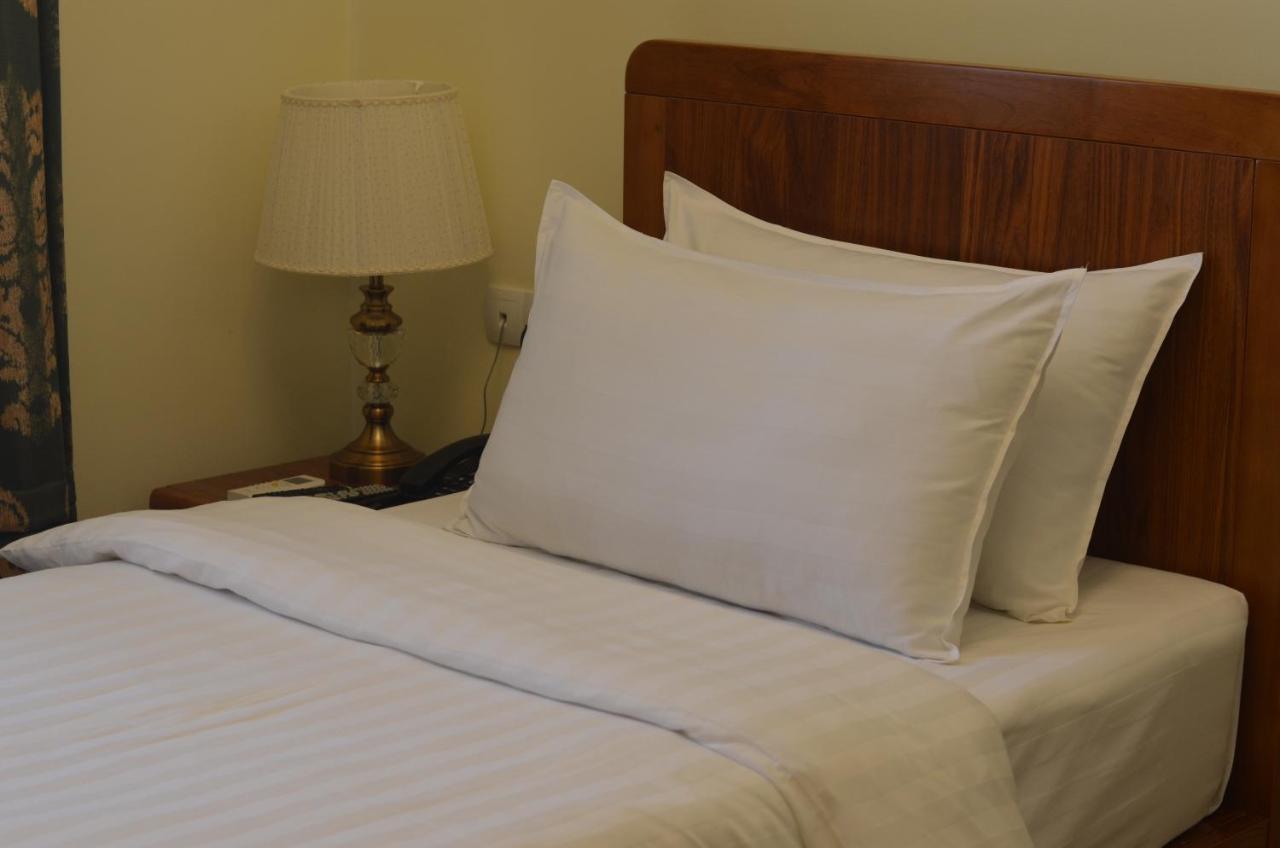 Soluxe Hotel Бишкек Экстерьер фото