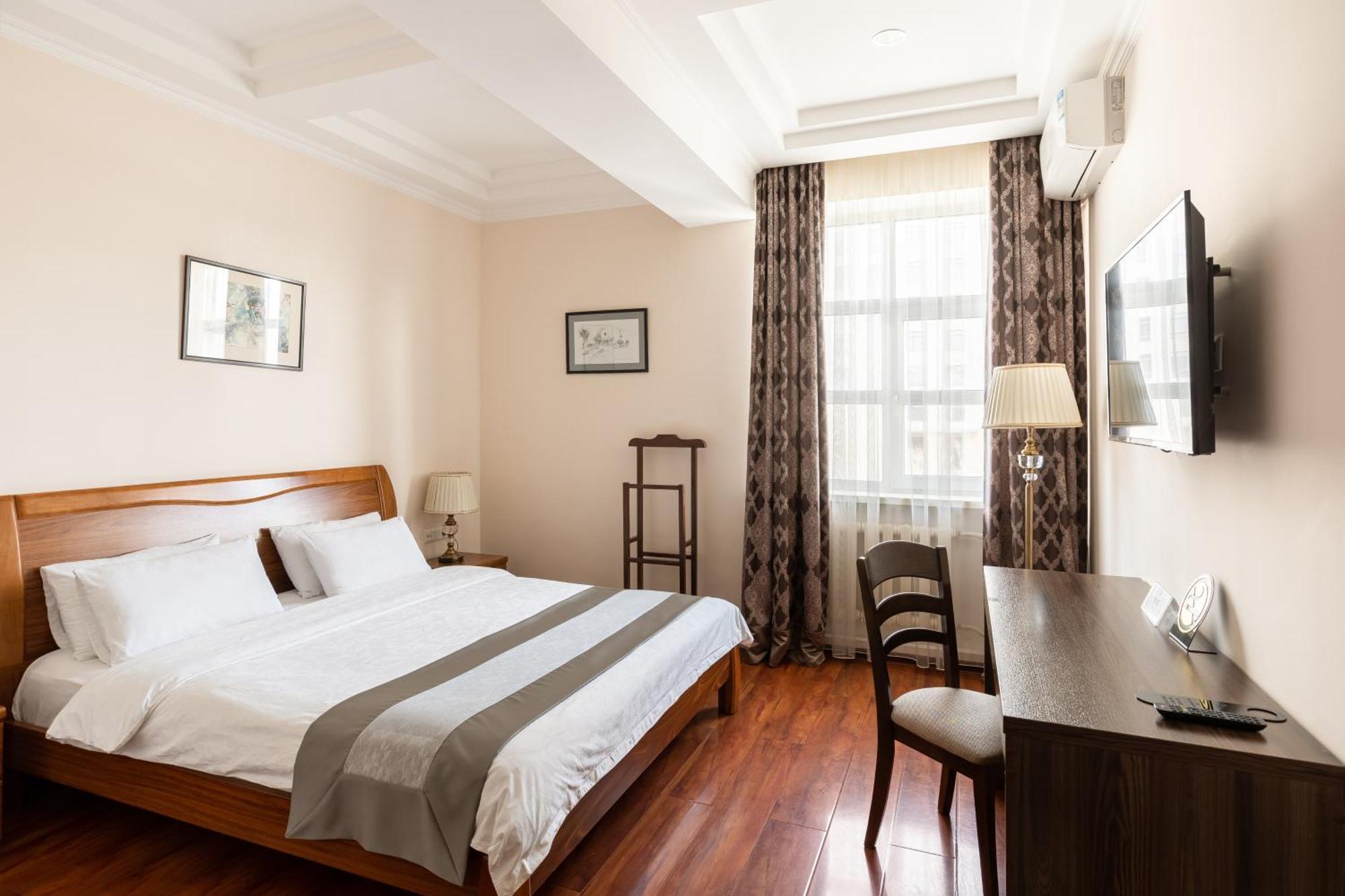 Soluxe Hotel Бишкек Экстерьер фото