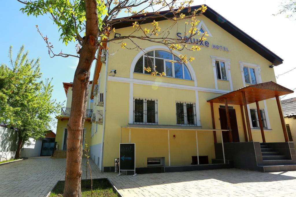 Soluxe Hotel Бишкек Экстерьер фото